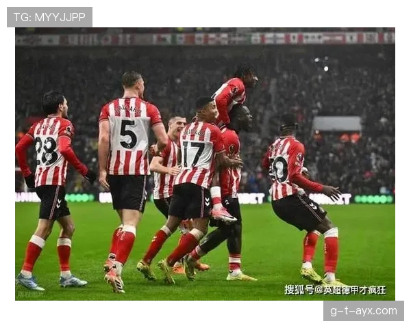 英超黑白军团强势逆转取胜，展现强劲实力引热议