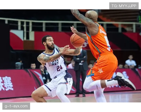 基里连科无球跑动提升防守强度显著拉开对手得分空间